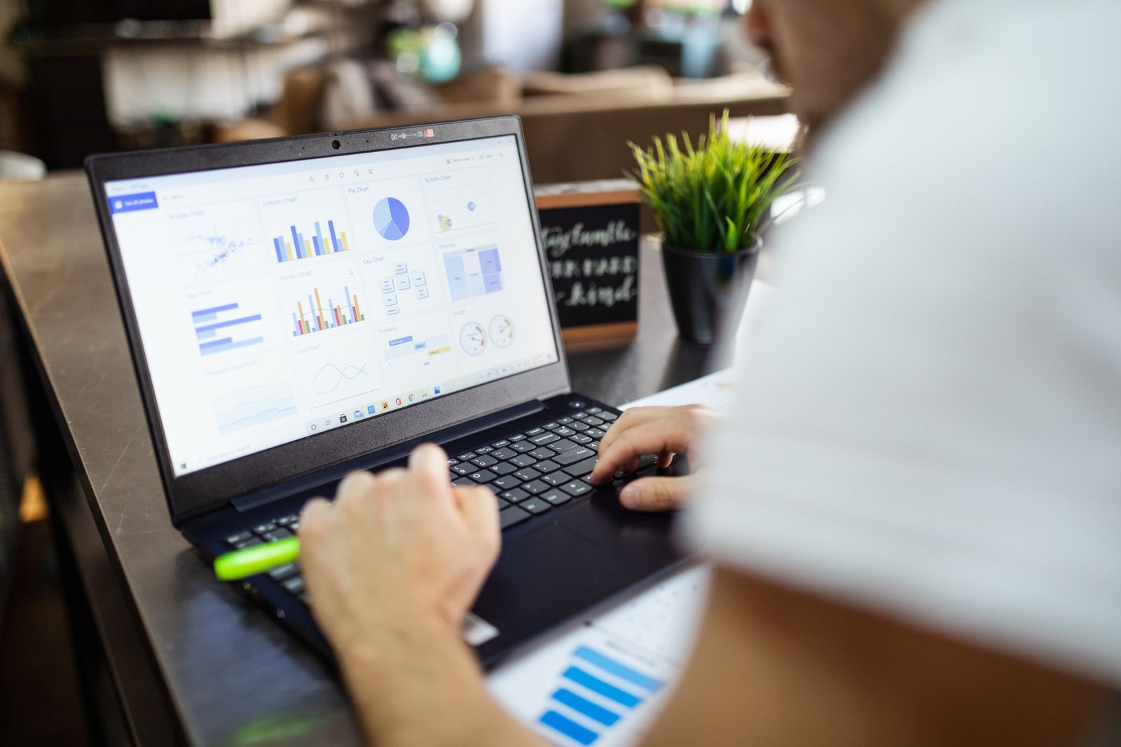 Cómo conseguir clientes por internet en Chile: guía práctica para empresas B2B